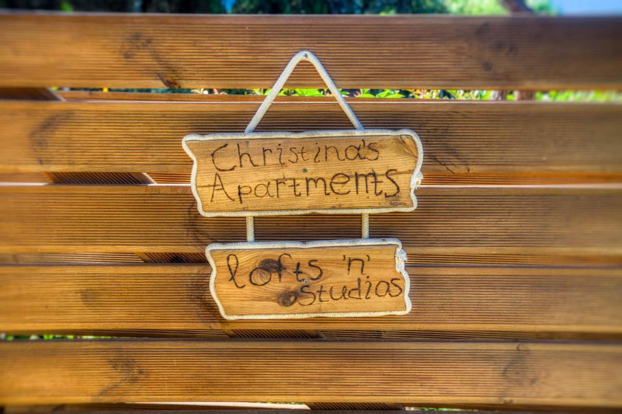 Ferienwohnung Christinas Lofts Ágios Matthaíos Exterior foto