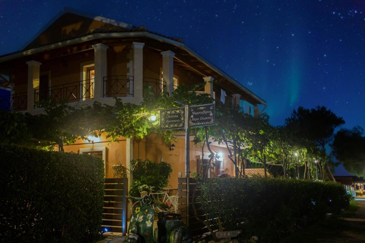 Ferienwohnung Christinas Lofts Ágios Matthaíos Exterior foto