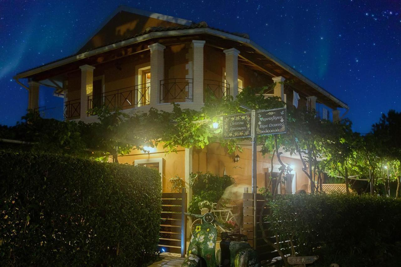 Ferienwohnung Christinas Lofts Ágios Matthaíos Exterior foto