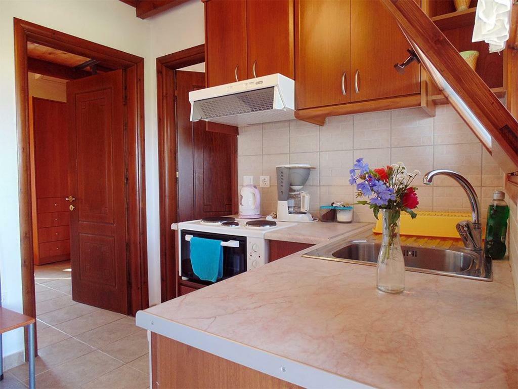 Ferienwohnung Christinas Lofts Ágios Matthaíos Exterior foto